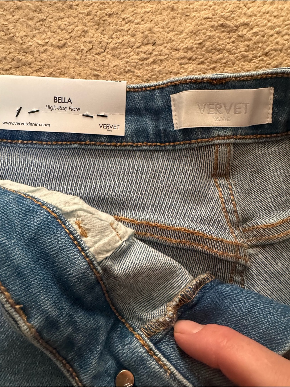 Vervet- Vintage-Inspired Light Blue Flare Jeans with Distressed Knee - Vervet - Picture 5 of 7